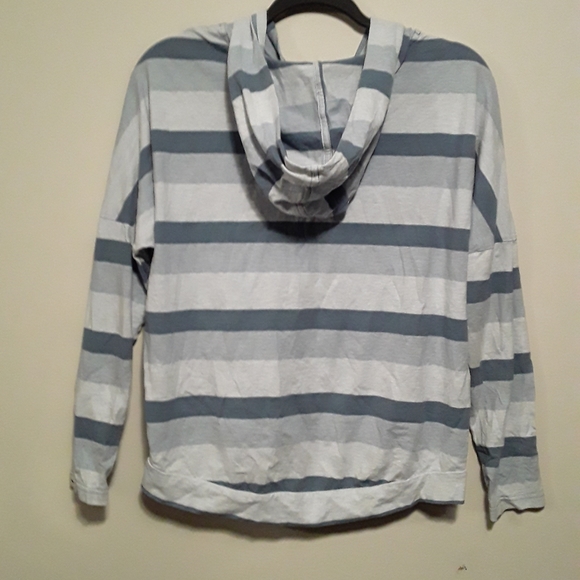 Puma Women's Blue Striped Light Activewear Hoody - Picture 4 of 10